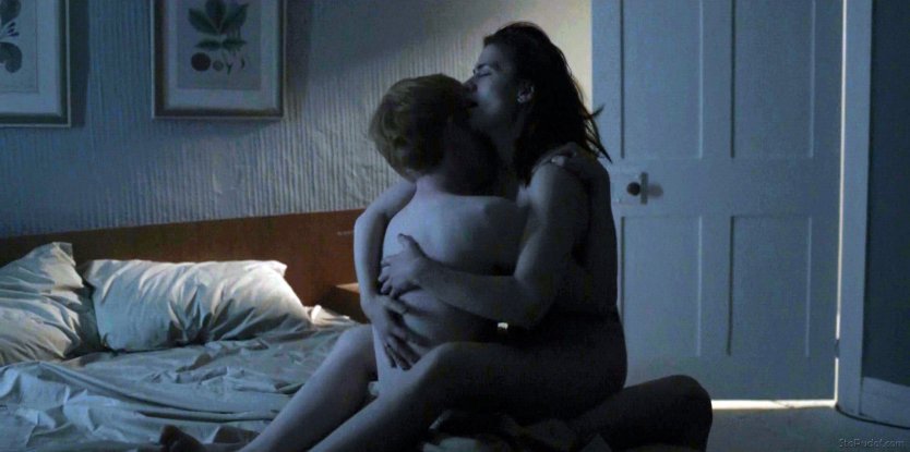 Эротические чулки Хейли Этвелл