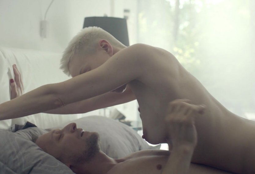 Голая Дарья Мороз в сериале «содержанки»