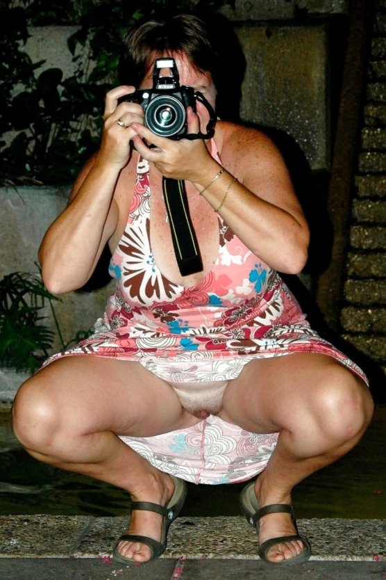 Дамы без трусов подсмотренное