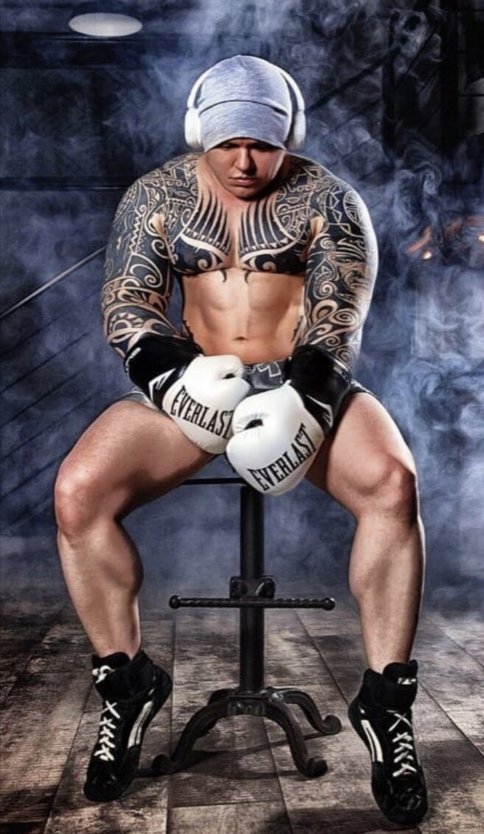 Аня бодибилдер