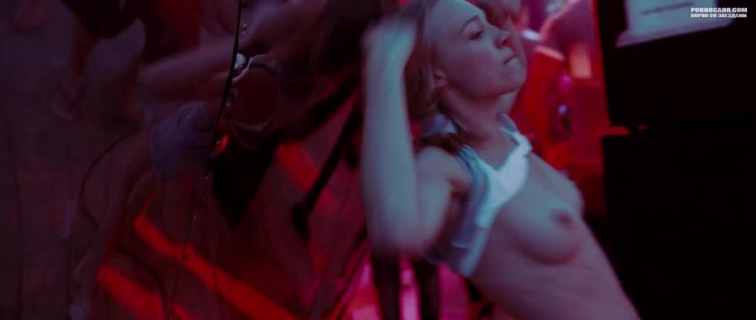 Марина Васильева сериал Мертвое озеро эротическая сцена