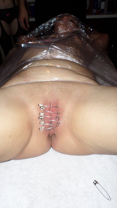 Девушки с зашитым влагалищем