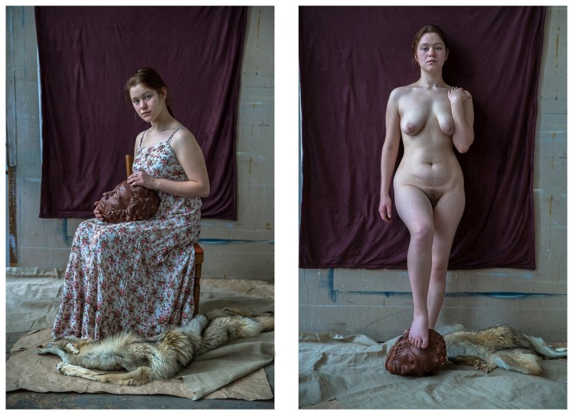 Зрелая натурщица ню в студии ню