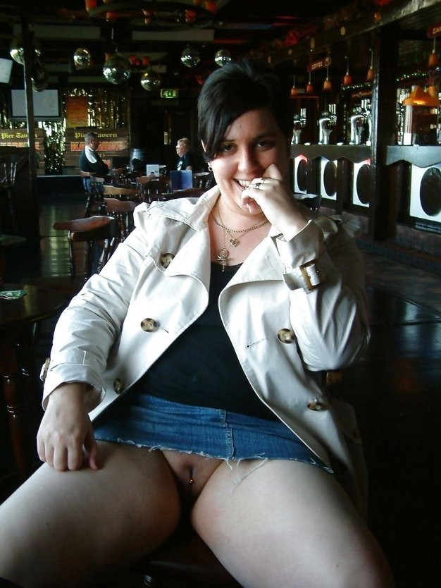 Упитанные жены без трусов