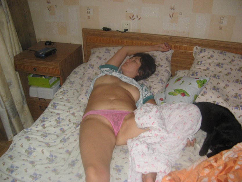 Подсматриваем за спящими и пьяными