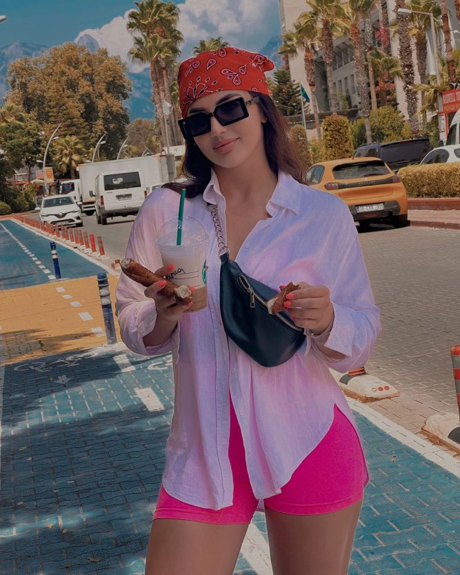 Диана Авсарагова фото секси