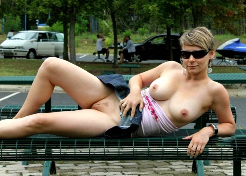 Женский эксгибиционизм