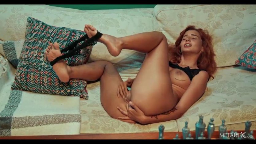 Порновидео Агата Флора