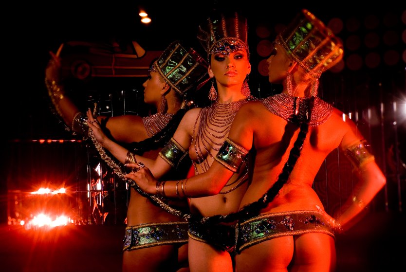 Красивое эротическое шоу