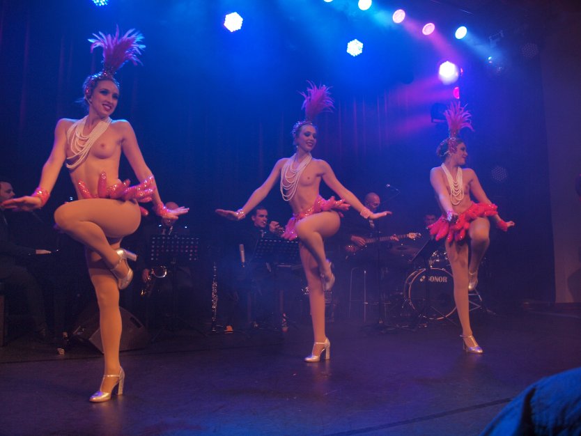 Кабаре топлесс