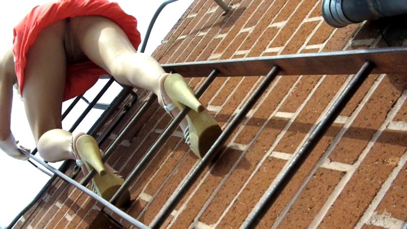 Спалились на крыше ххх