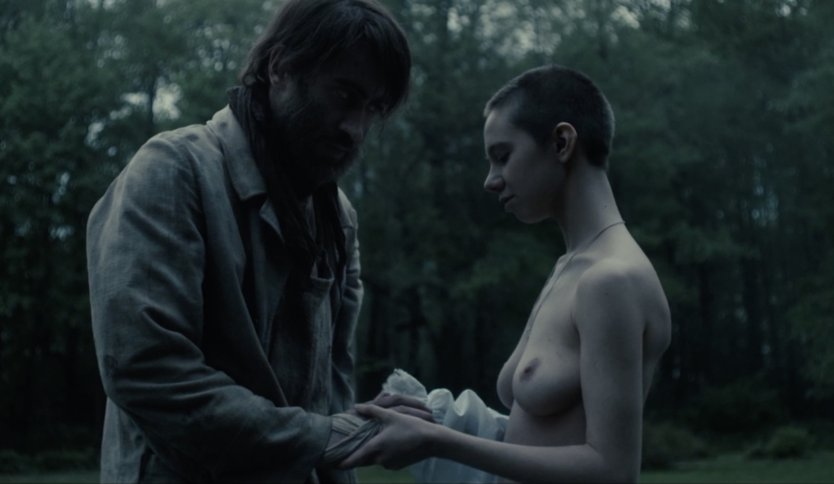 Екатерина Новокрещенова голая