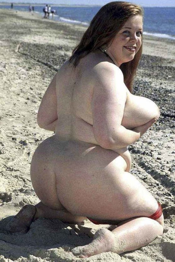 Голые толстые бабы на пляже