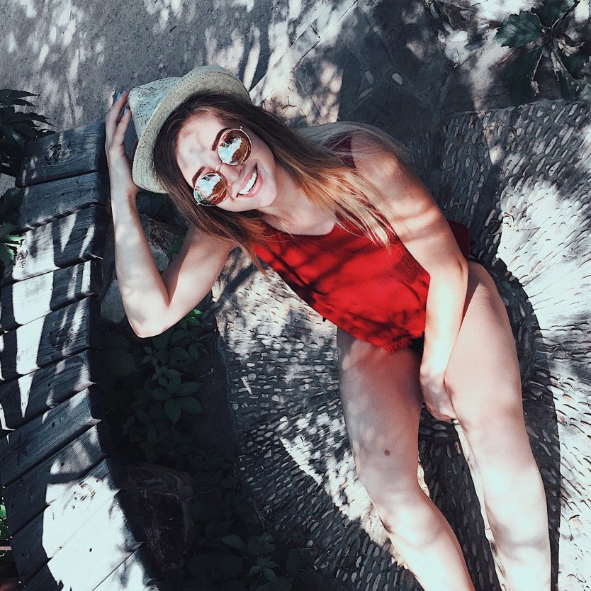 Анна Покров слив