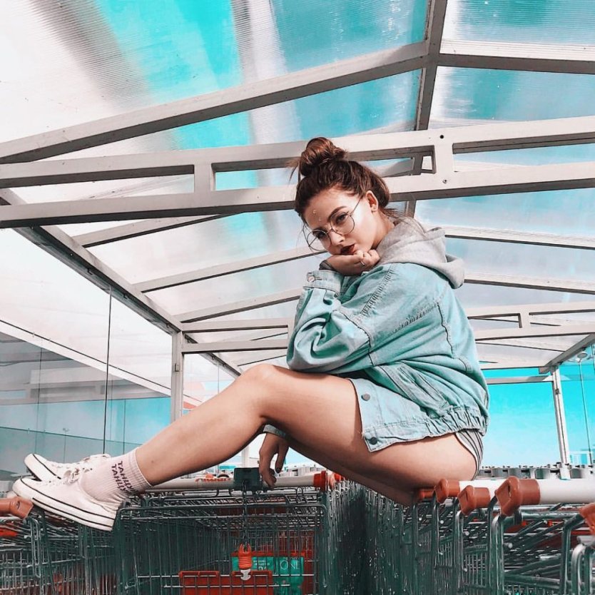 Аня Покров слив