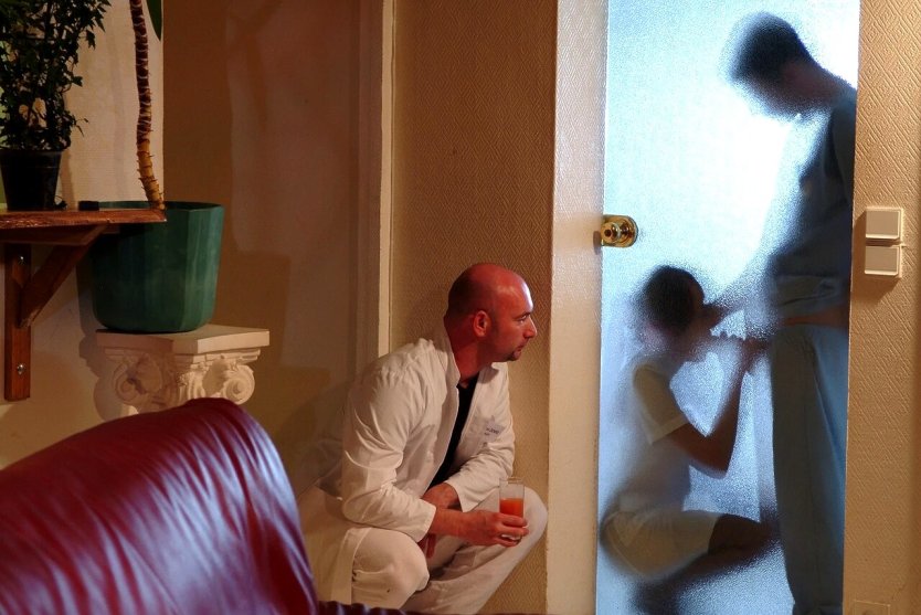 Жена изменяет муж подсматривает