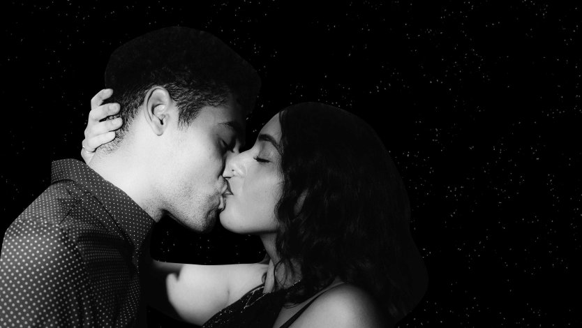 Фото страстного поцелуя