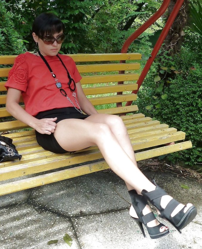 Лялькина Лена ноги