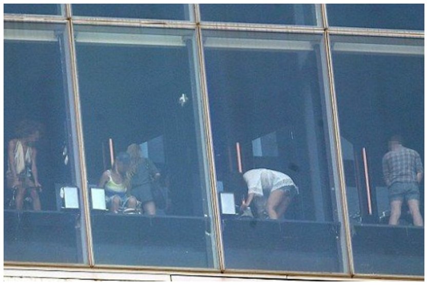 Подсмотренное в окнах домов