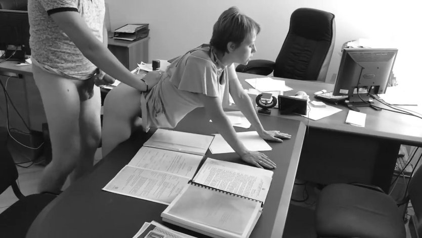 Трах на работе скрытая камера