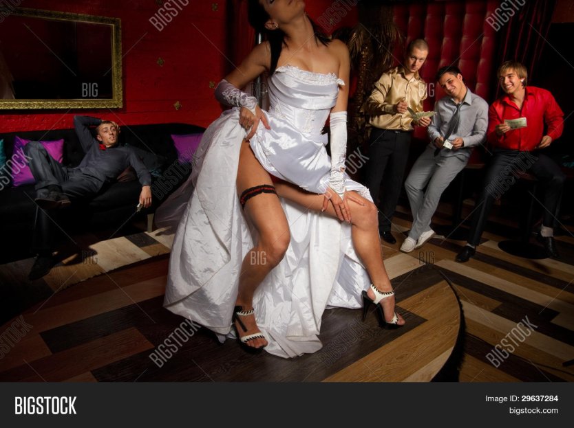 Стриптиз вечеринка на свадьбе