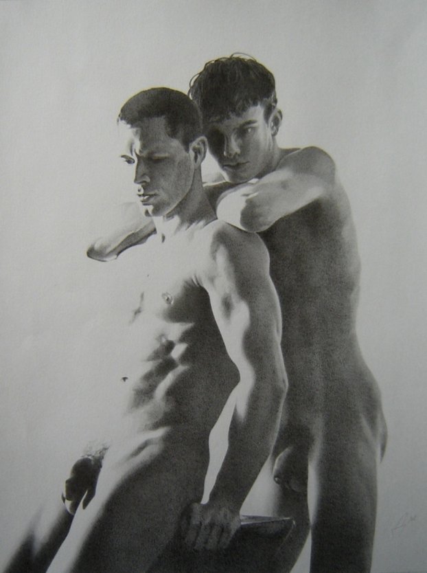 Голый парень позирует художницам