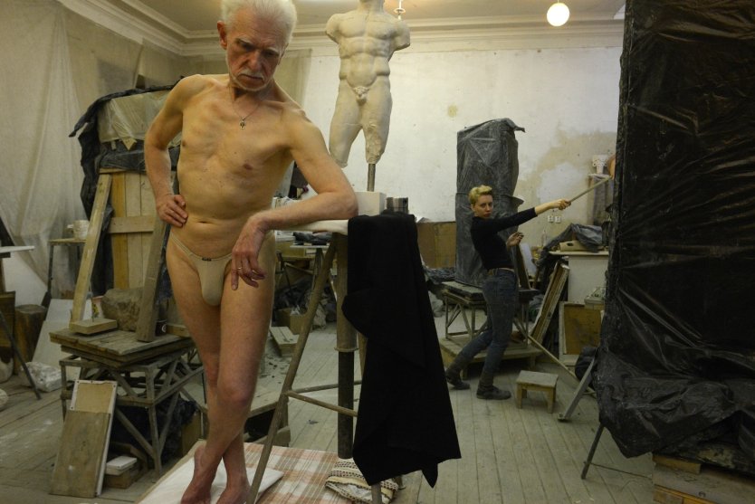 Натурщик мужчина