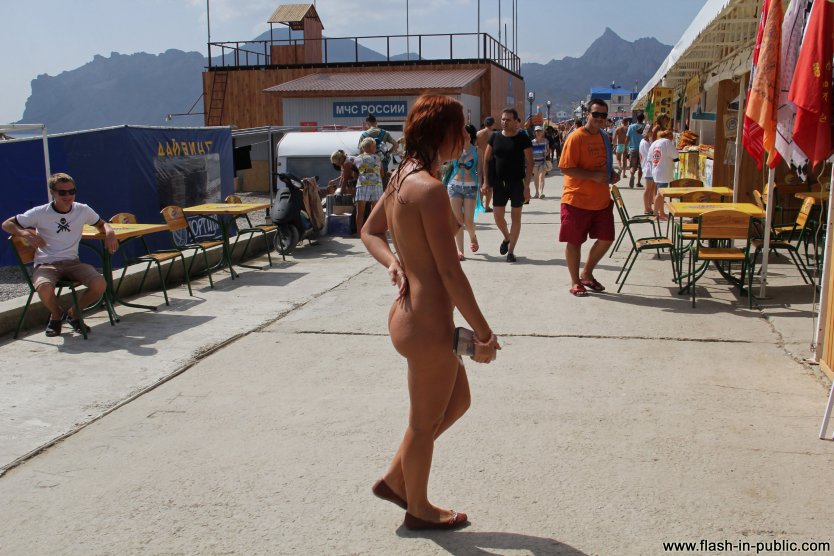 Эксгибиционисты на общем пляже