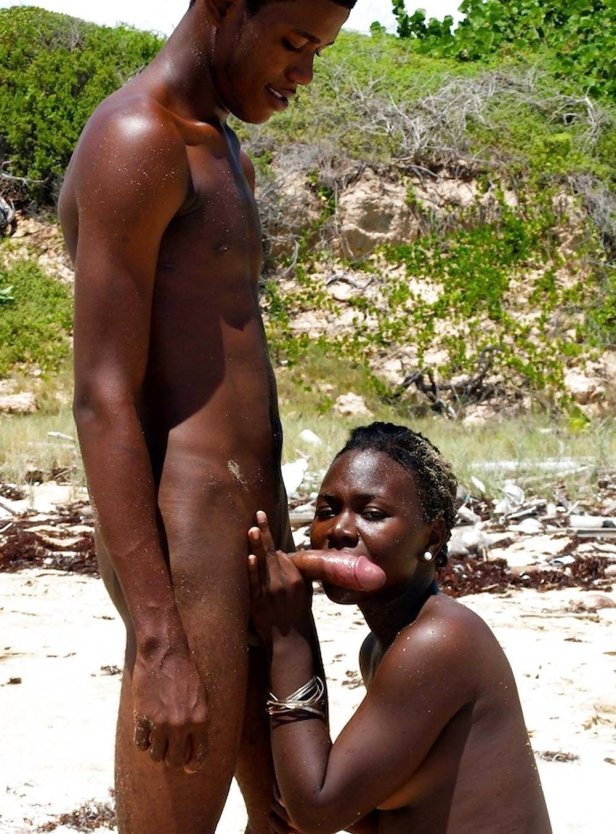 Голые африканские аборигены