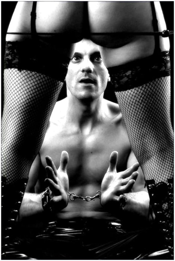 Властная женщина красивое эро