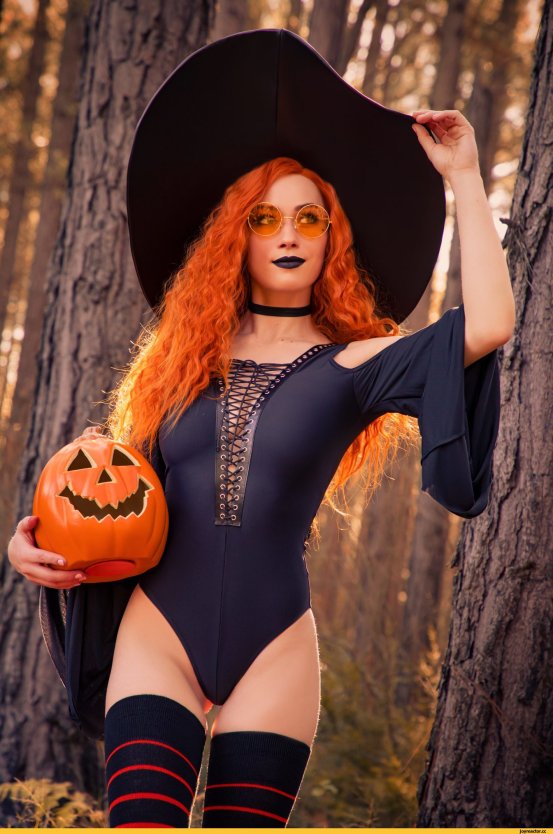 Ева Элфи ведьмочка