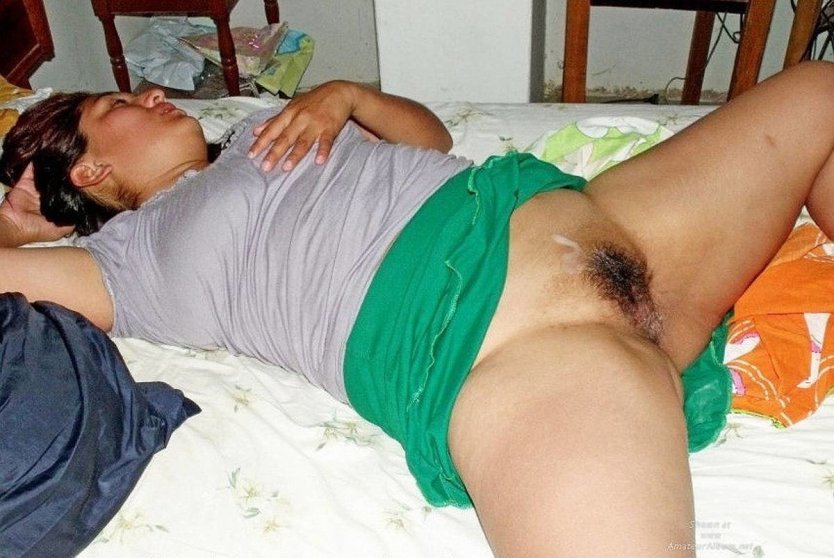 Голые пьяные спящие бабы