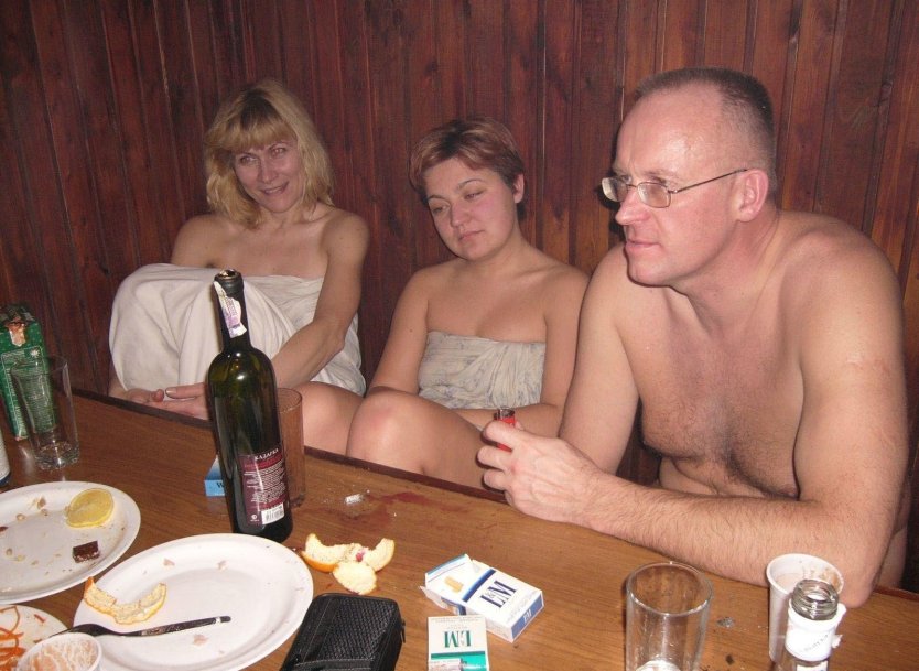 Русские свингеры в сауне