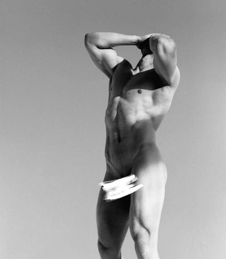 Художественное мужское ню