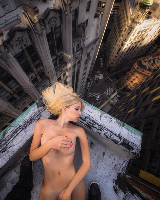 Трах на крыше небоскреба