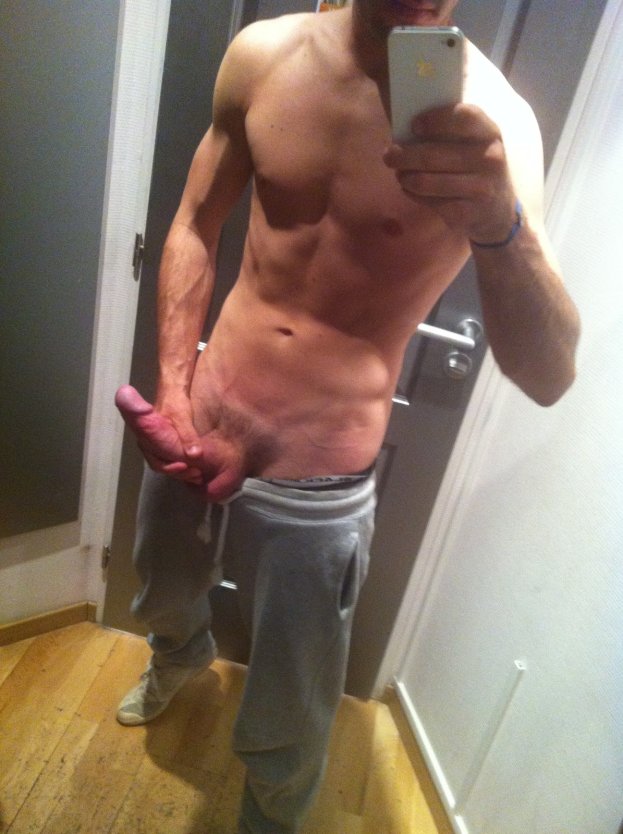 Эротические селфи парней