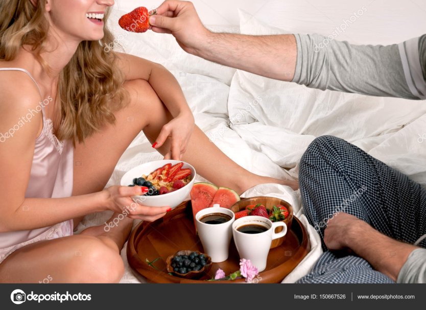 Завтрак в постель парню