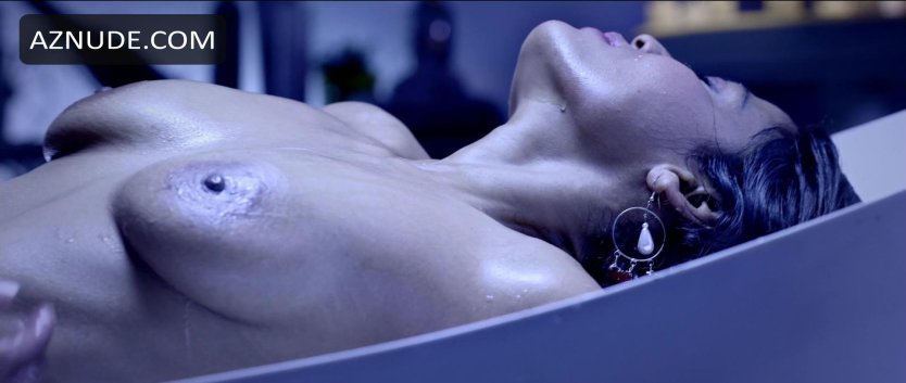 Приянка бозе эротические фото