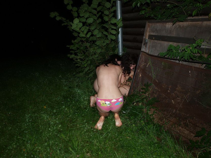 Пьяные девки на даче частное