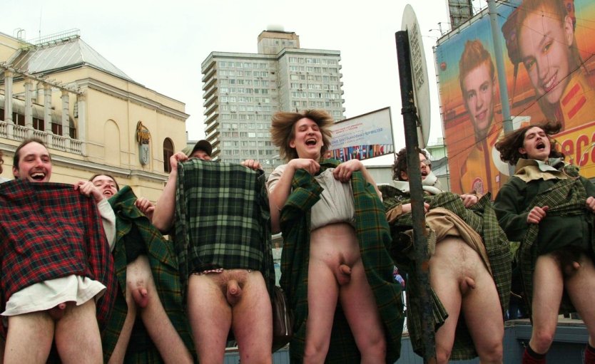 Голые шотландцы