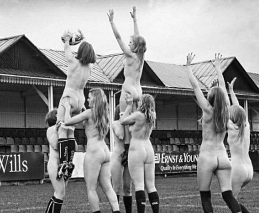 Голые спортсменки ретро