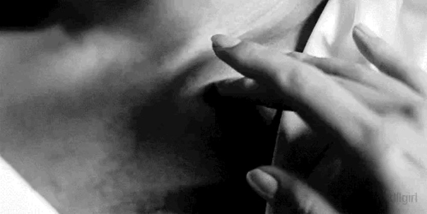 Пальцами по телу