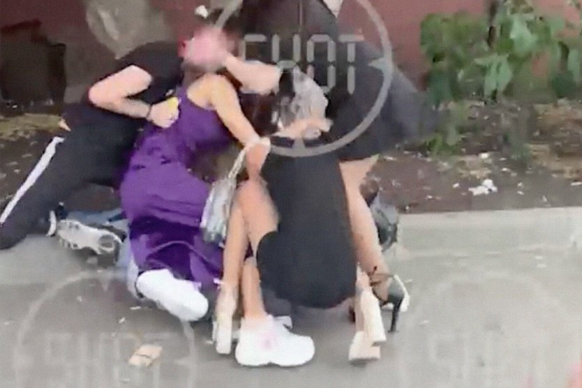 Драка девушек дом 2