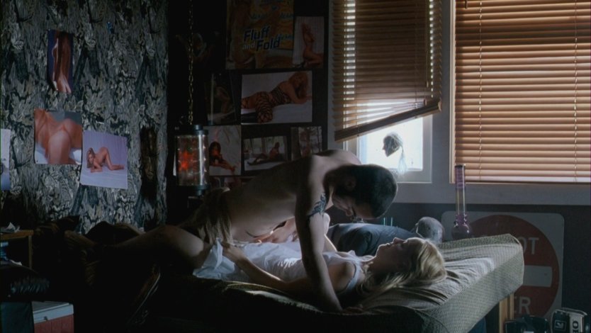 Джесс Вейкслер в Teeth nude