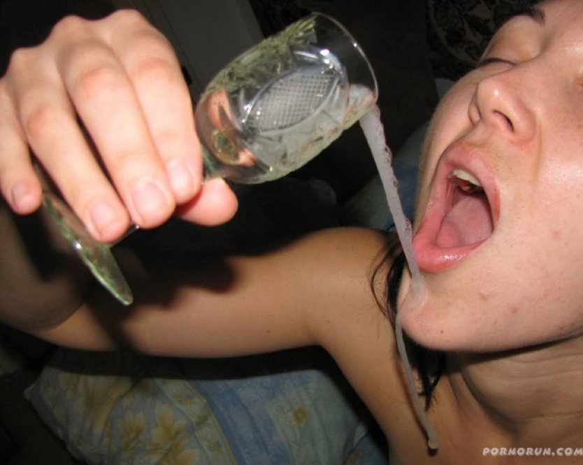 Кончил в стакан домашнее