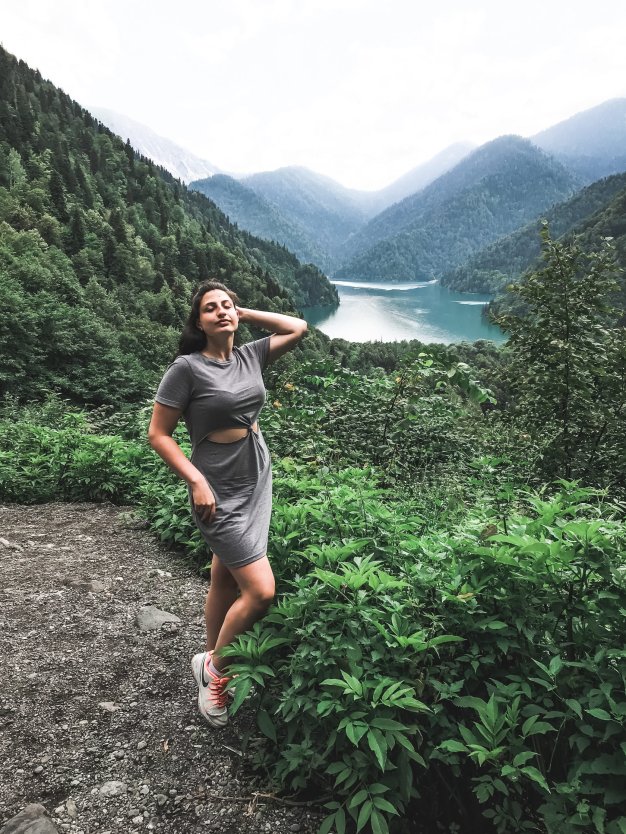 Илона экскурсовод Абхазия