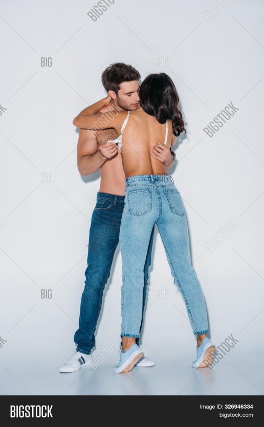 Фотосессия в джинсах без верха