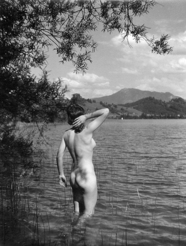 Нагишом к фотографу