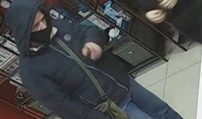 Мужчина зарезал продавщицу в Санкт-Петербурге