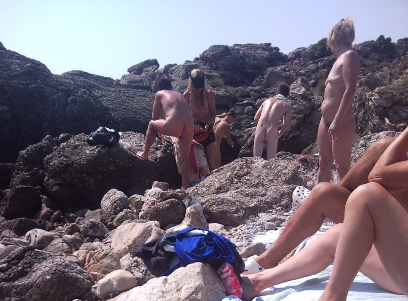 Нудистские развлечения